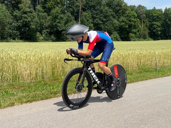 Bild- Clemens Sprenger bei seinem ersten Einsatz in der Schweizer Meisterschaft im Zeitfahren