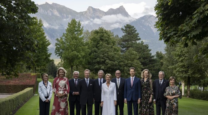 Erbprinzenpaar nimmt am Staatsoberhäuptertreffen in der Schweiz teil