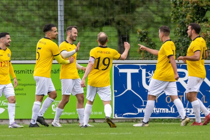 Freude beim FC T.berg, Derby-Sieg 4-2 am 28.9,2025.Foto- JürgenPosch.