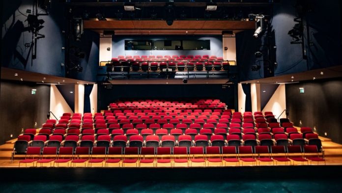 Theater-am-Kirchplatz-TaK-Schasan