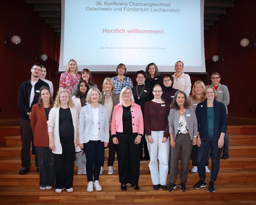 Foto für Medien_36. Konferenz Chancengleichheit Ostschweiz und Liechtenstein_Gruppenfoto mit Amt