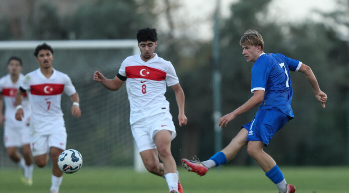 U19 wehrte sich nach Kräften, 7:0-Niederlage gegen Türkei