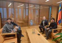 «Politik backstage» blickt hinter die Kulissen der Politik