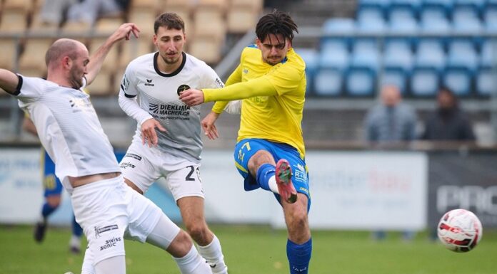 FC Balzers holt mit zehn Mann den Sieg