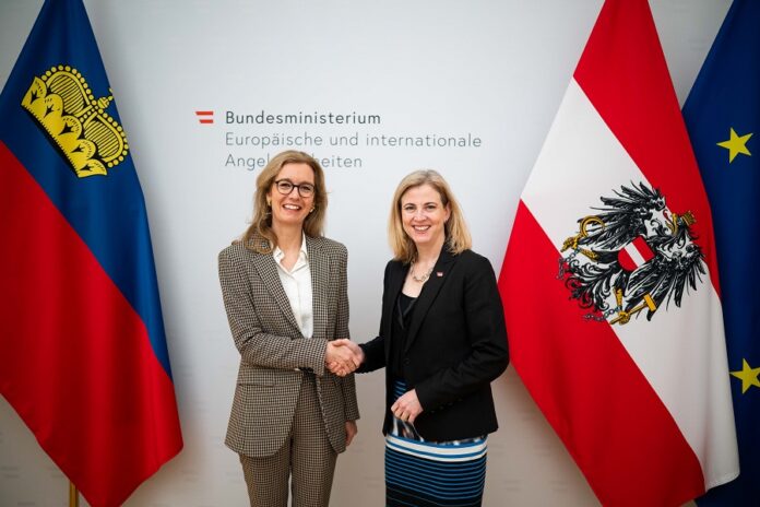 rc-stv-sabine-monauni-und-bundesministerin-beate-meinl-reisinger