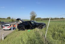 Zwei BMW aus Garage gestohlen