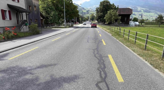 Grabs: Zeugenaufruf nach Unfall zwischen Auto und Motorrad
