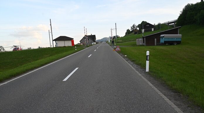 Bei Selbstunfall mit Motorrad verletzt
