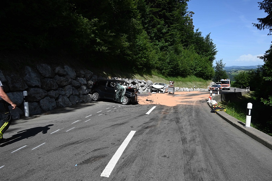 Schwerer Verkehrsunfall in Mühlrüti_1