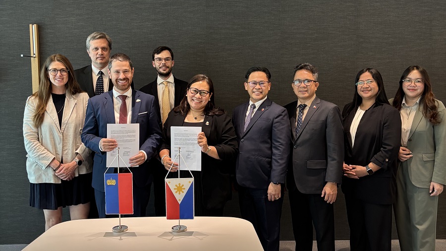 Verhandlungsdelegastion beim Dopkpelbesteuerungsabkommen Liechtenstein und Philippinen