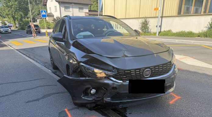 Nendeln: Kollision zwischen zwei Fahrzeugen