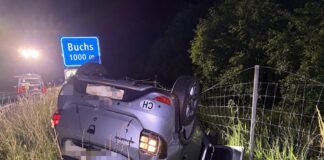 Buchs: Auto überschlagen