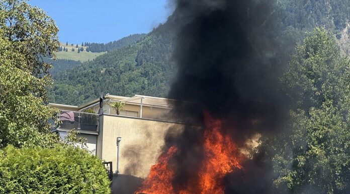 Schaan: Motorwohnwagen explodiert und vollständig ausgebrannt