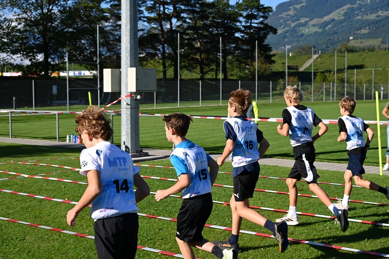 46 Nachwuchsathletinnen und -athleten die diesjährige Rennserie des MTF Ski Nachwuchs Cups