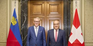Berufsmaturitätsschule: Liechtenstein und Schweiz unterzeichnen Abkommen