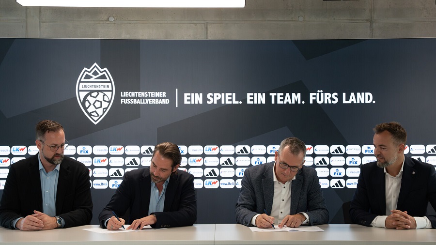 LFV hat neuen Sponsor für den Liechrenseiner Cup.Unterzeichnung des Vertrages