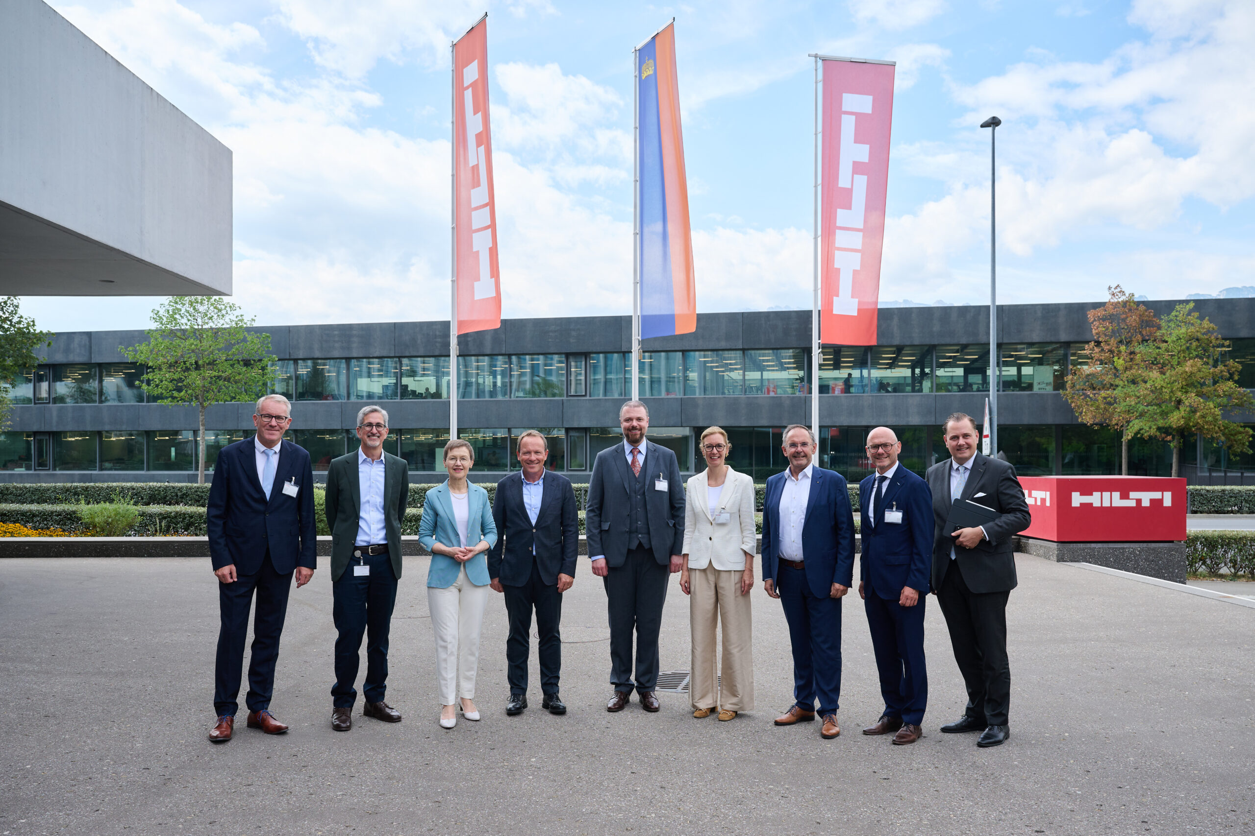 Treffen der Regierung in der Firmenzentrale der Hilti AG