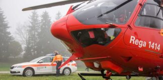 E-Scooter-Fahrer bei Selbstunfall schwer verletzt