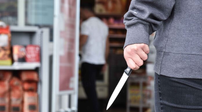 Raub auf Tankstellenshop in Haag und vermutlich auch in Bendern –