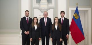 RR Daniel Oehry verabschiedet die WorldSkills-Delegation nach Shanghai