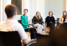 Schüler der Realschule Triesen besuchten die Regierungschefin
