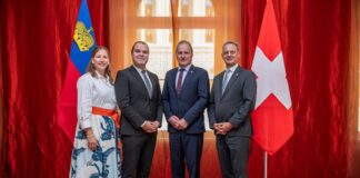 Landtagspräsident und Landtagsvizepräsidentin zu Besuch in Bern