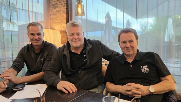 Das neue Führungsduo bei Sports Media Liechtenstein- v.l. Philipp Kolb, Jan Stärker und Chrisi Kindle.