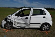 Auto überschlug sich- Frau erheblich verletzt