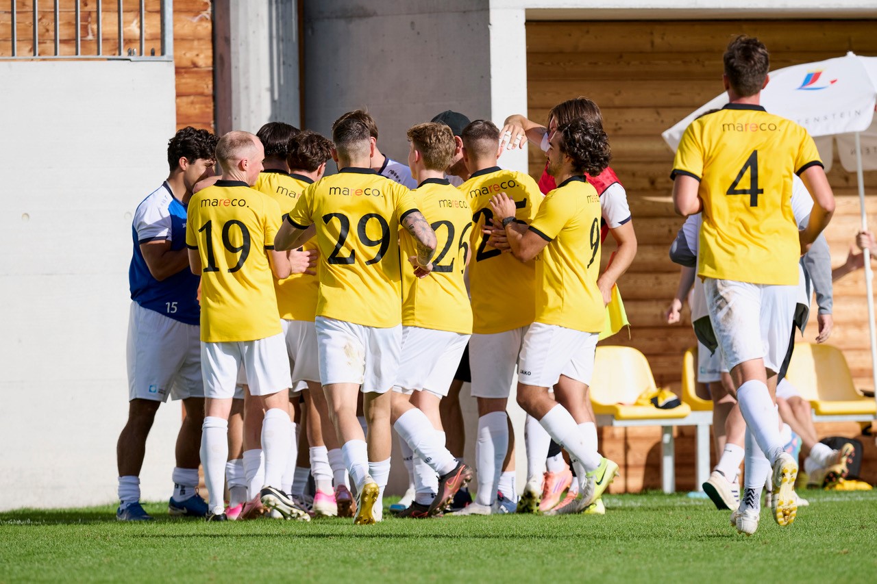 Jubel bei Triesenberg beim 4-0 gegen Mels